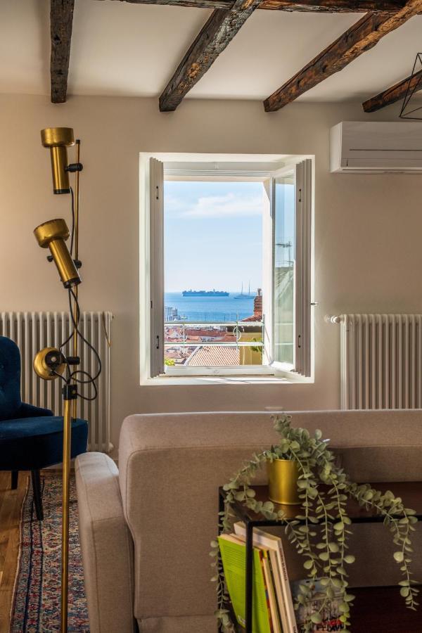 Ora Et Labora Lägenhet Trieste Exteriör bild